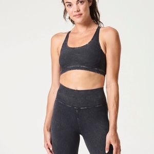 Nux Shapeshifter Bra and Leggings Set!